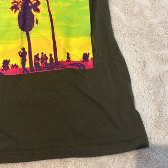 🌻2/$10🌻 Boys t-shirt, Olive Green with neon decal, Old Navy, youth XL - Picture 4 of 5